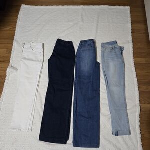4 Pair Of Jeans